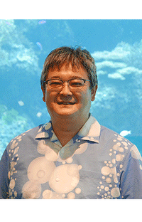 大人気水族館・沖縄美ら海水族館の佐藤圭一さんが語る、 これからの魚図鑑は「魚マニアではなく科学的な考え方を育てる」