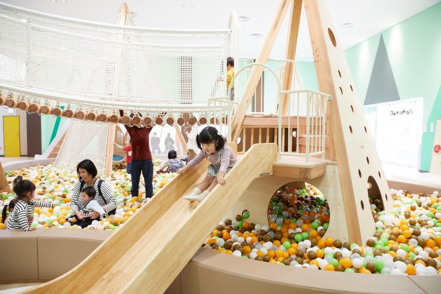 雨の日でも安心！ 一日中遊べる室内施設10選 | 遊び・おでかけ