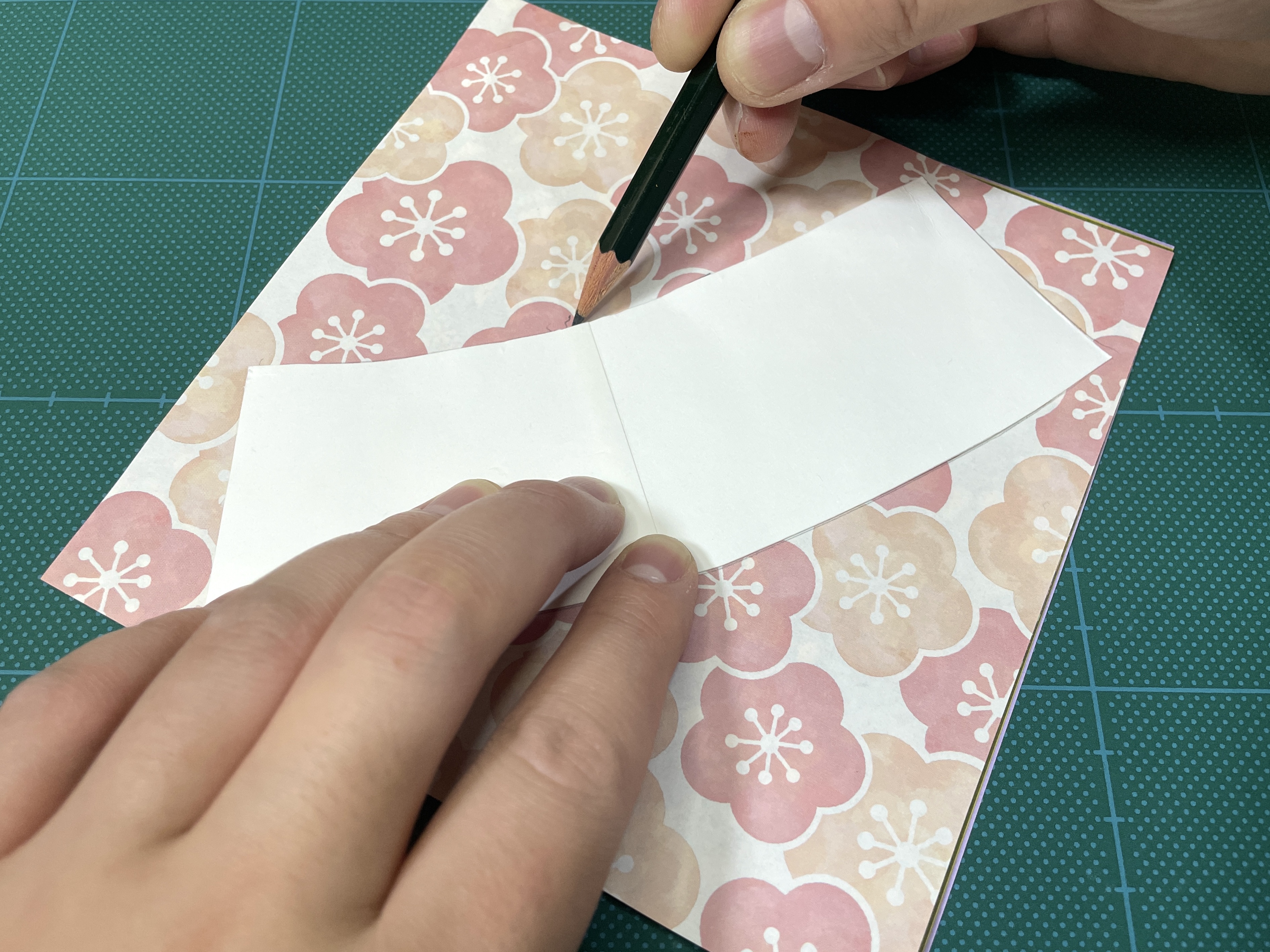 即興工作】親子で楽しい☆ひな祭りの手作りおもちゃ「着せ替えひな人形