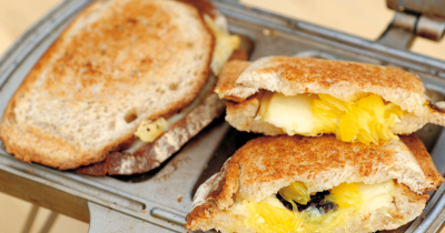 子どもと使いたいキャンプアイテム「ホットサンドメーカー5選」