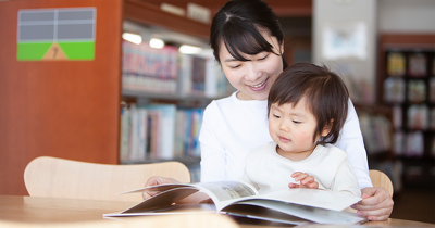 1歳が夢中になった絵本テーマ、まさかの同率1位は？【アンケート調査】